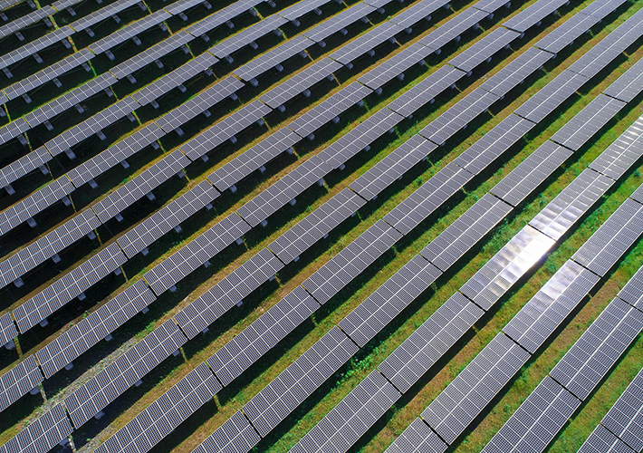 foto Axpo inicia su actividad solar en España con una planta de 200 MWp.